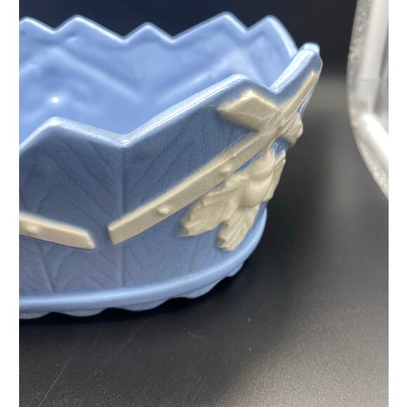 Vintage Handpainted Blue and‎ white 
Acorn design Japan Planter - Picture 3 of 8